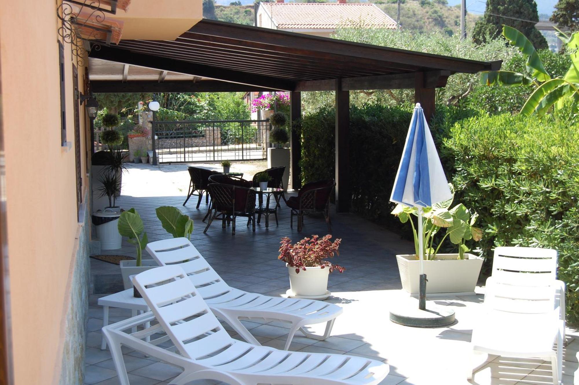 Sunrise Bed & Breakfast Lascari
