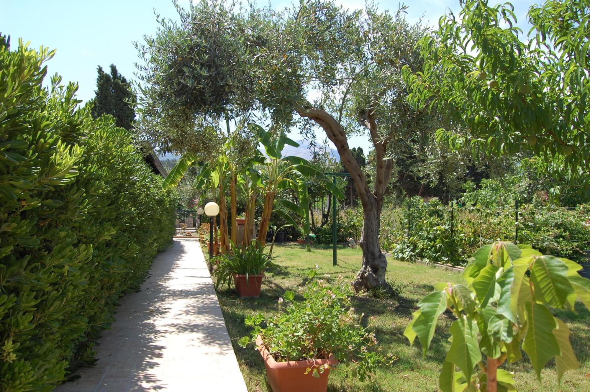 Sunrise 3* Lascari