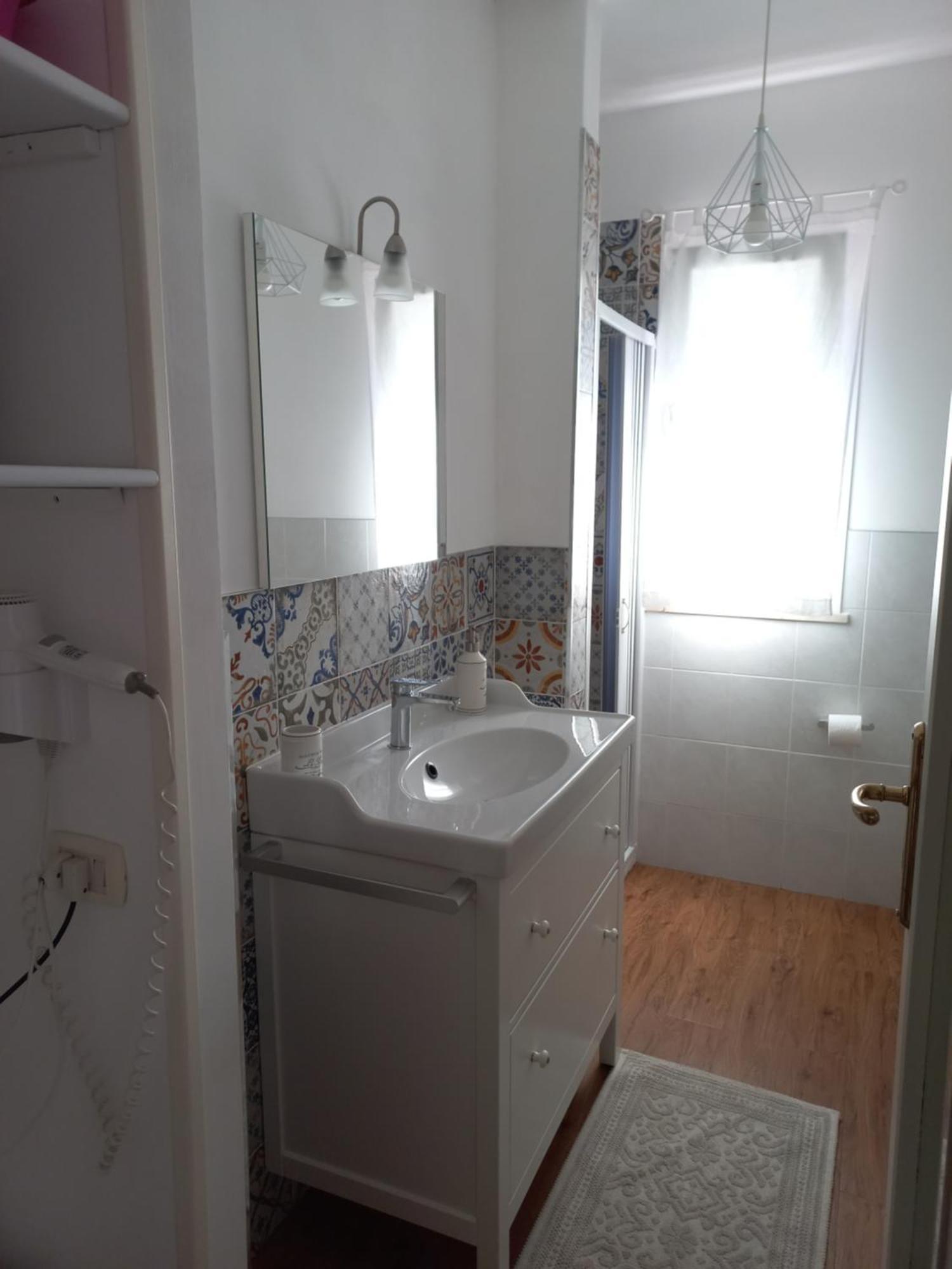 Sunrise Bed & Breakfast Lascari
